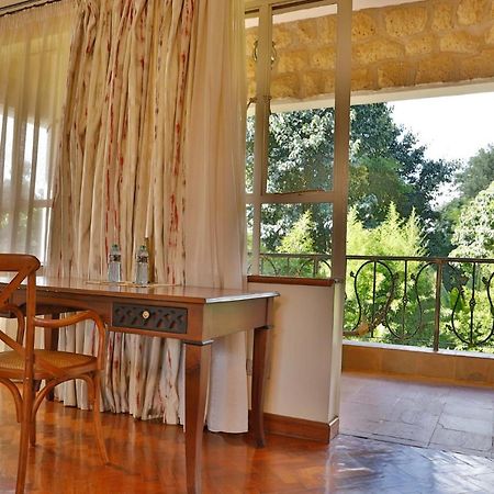 Zereniti House Hotel Muyaka ภายนอก รูปภาพ