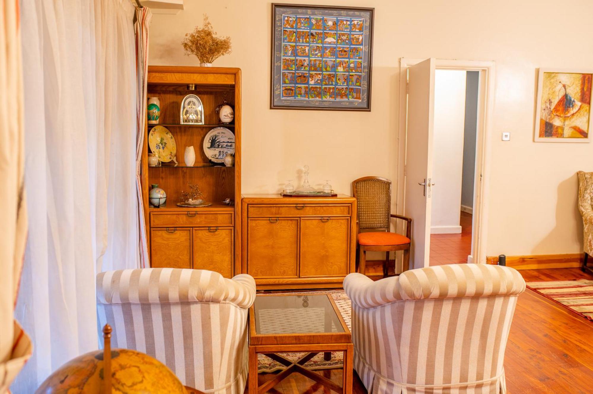 Zereniti House Hotel Muyaka ภายนอก รูปภาพ