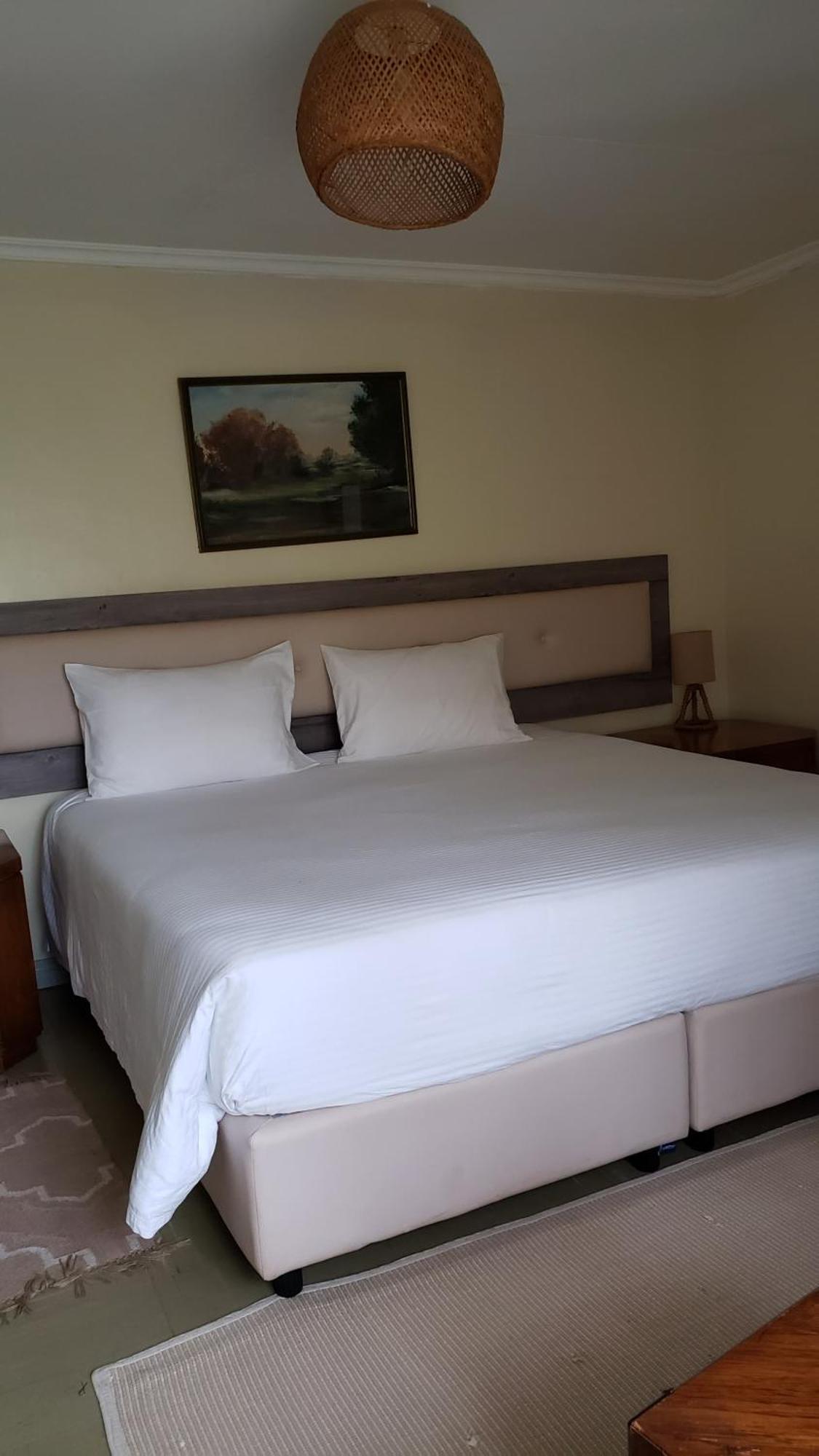 Zereniti House Hotel Muyaka ภายนอก รูปภาพ