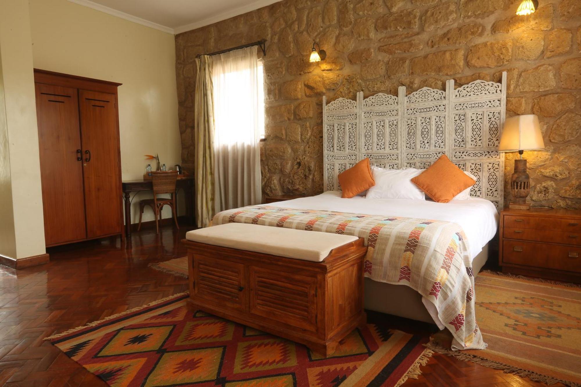 Zereniti House Hotel Muyaka ภายนอก รูปภาพ