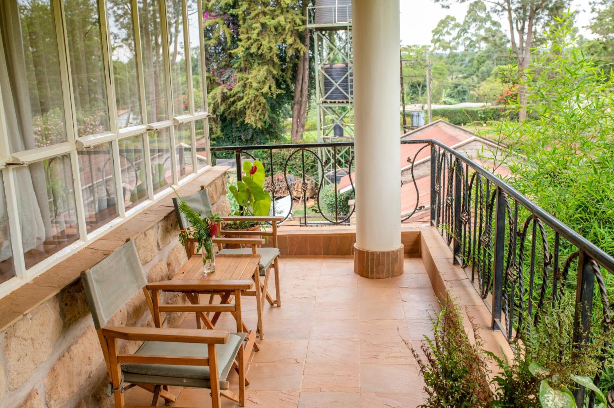 Zereniti House Hotel Muyaka ภายนอก รูปภาพ