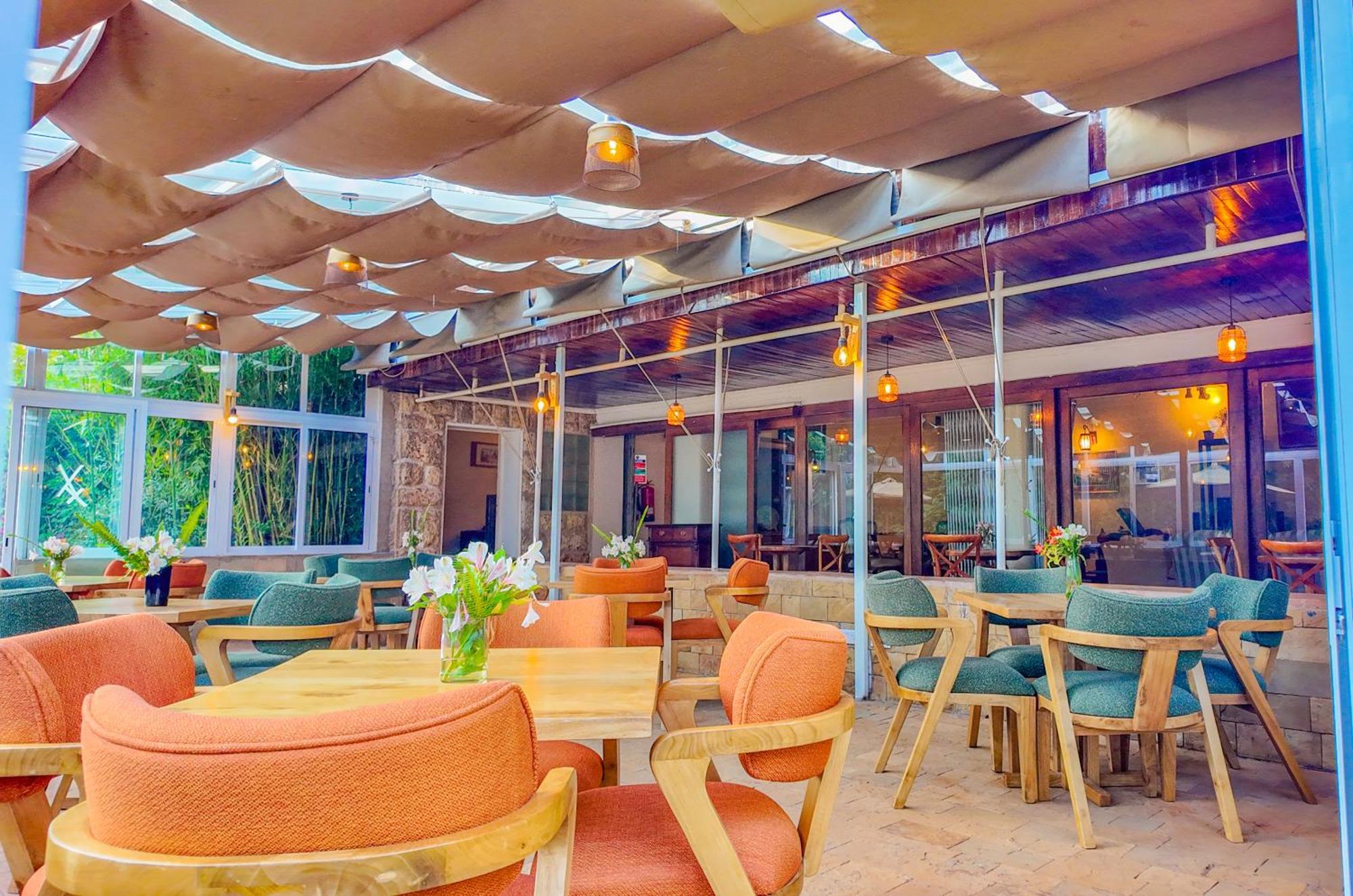 Zereniti House Hotel Muyaka ภายนอก รูปภาพ